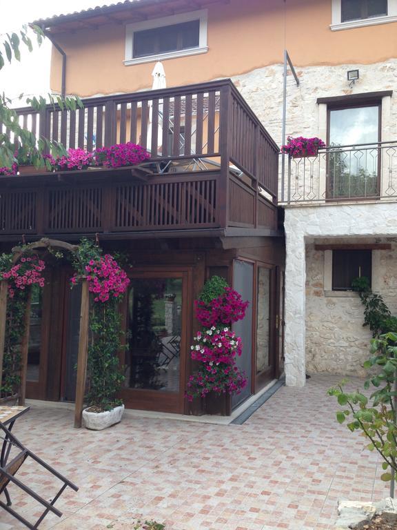 Agriturismo Capriccio Di Giove Cansano Exterior foto