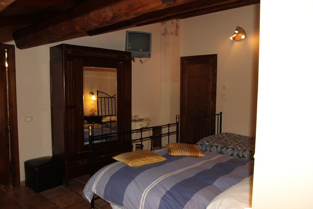 Agriturismo Capriccio Di Giove Cansano Exterior foto
